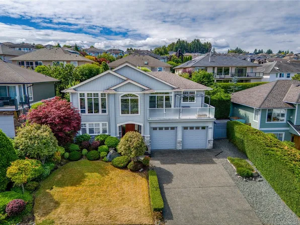 6381 Icarus Dr, Nanaimo, BC V9V 1P2