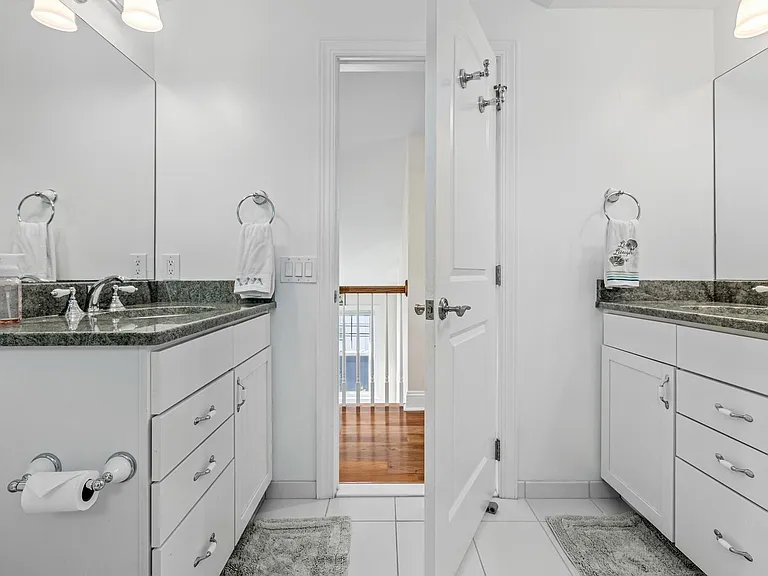 29 N Iroquois Ave #5/21-6/27 — Photo 33