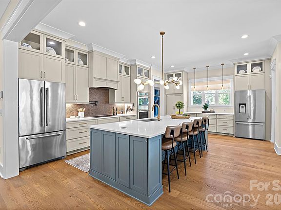 4th image of 2511 Tower Ct