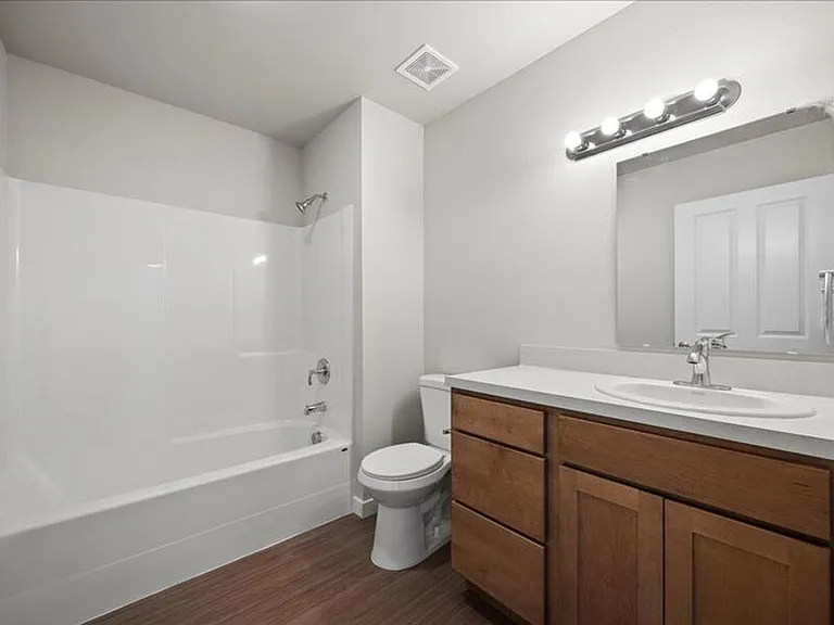 6005F Chapel Hill Blvd #F201 — Photo 6
