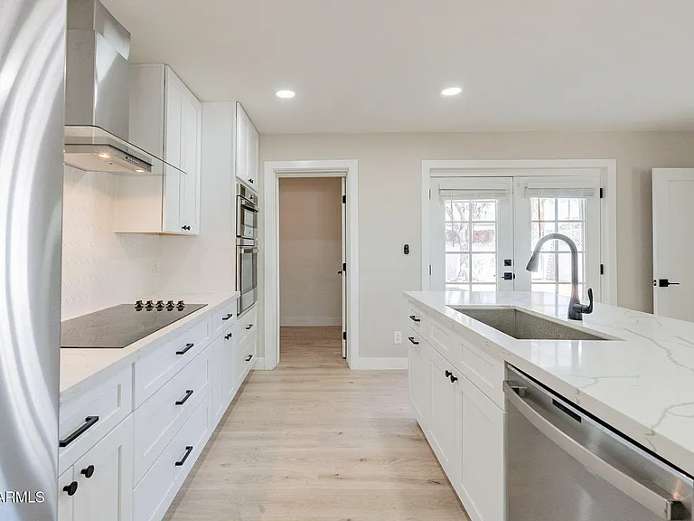 8202 E Piccadilly Rd — Photo 18