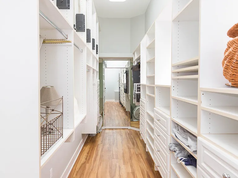 2020 W Dekle Ave #C — Photo 37