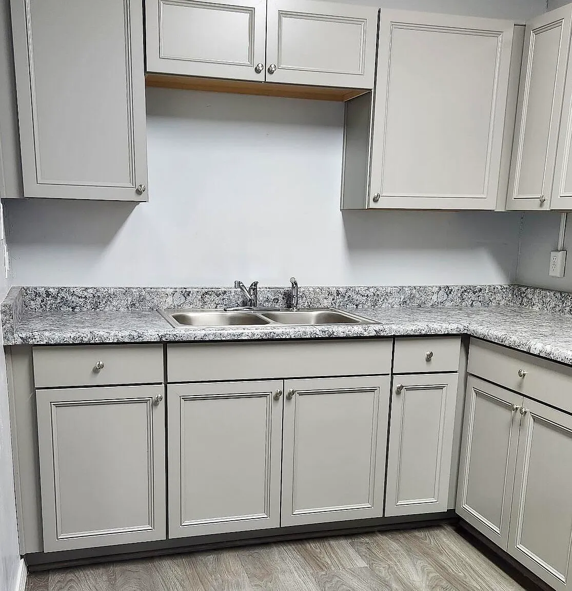 3 bed, 2.0 bath, 1350 sqft, $1,999 — Photo 4