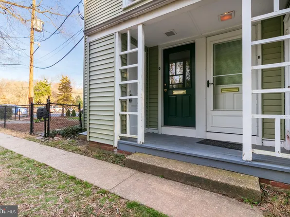 9 Laurel Hill Rd, Greenbelt, MD 20770