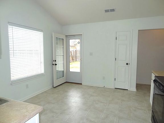 5th image of 8884 N Cortona Cir