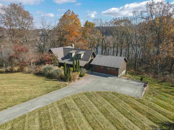 3593 Ferncliff Rd, Pulaski, VA 24301