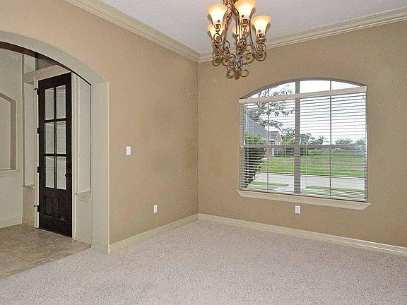 View from the dining room to the entry.