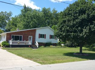 611 Searles Rd, Toledo, OH 43607