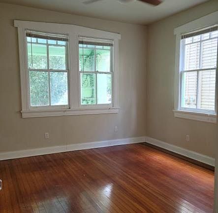 3rd image of 2138 Robert St