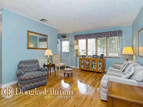 2nd image of 656 Greenman Ct