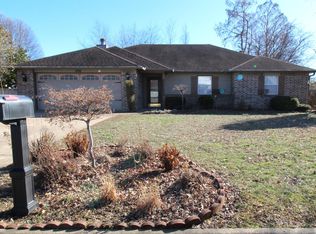 1106 W Cottonwood St, Rogers, AR 72758