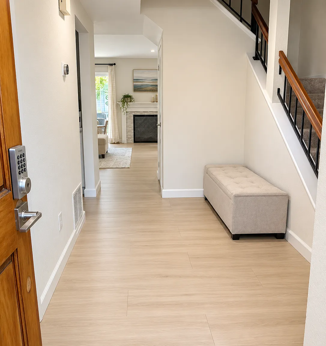 3 bed, 2.5 bath, 1309 sqft, $3,995 — Photo 2