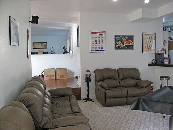 5th image of 308 Cheswyck Ct