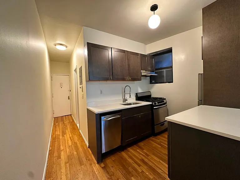 262 Saint James Pl #2D — Photo 6