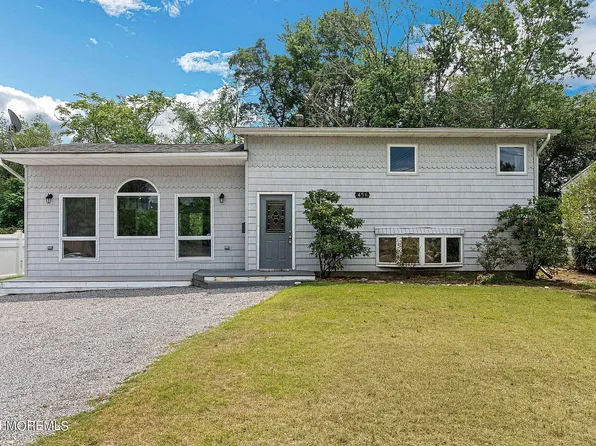 456 Brook Forest Dr, South Toms River, NJ 08757