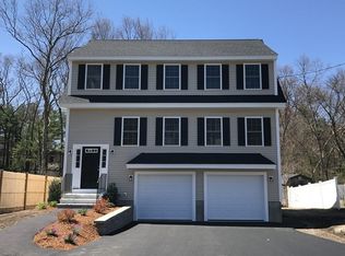 8 Hilltop Rd, Billerica, MA 01821