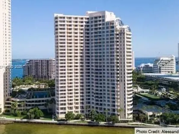 888 Brickell Key Dr APT 508, Miami, FL 33131