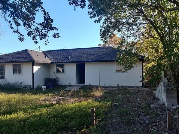 5783 Bellfort Street, Houston, TX 77033