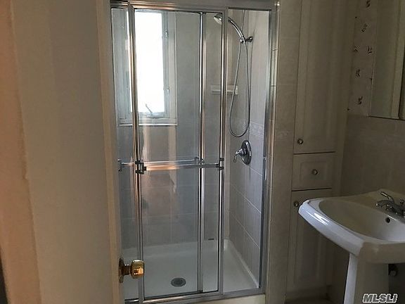 5th image of 39 Nathan Hale Dr APT 21A