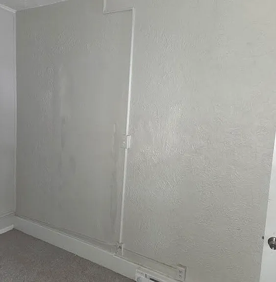 1910 Pine Ave #2 — Photo 9