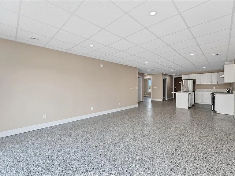 15 Renaud Dr #206 — Photo 9