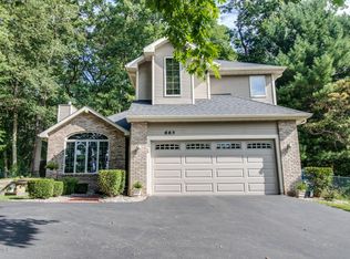 665 E Sylvan Dr, Battle Creek, MI 49017