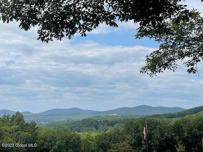 2nd image of 79 Hill Lane