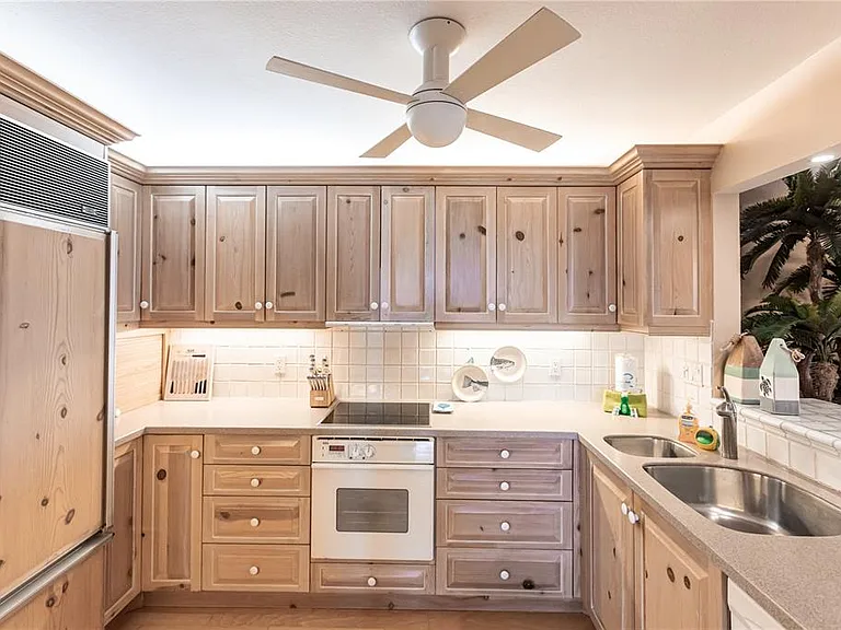 1055 W Peppertree Dr #703AA — Photo 13
