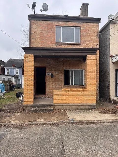 5128 Ladora Way photo 1