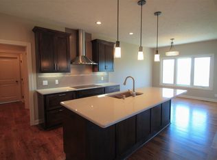 19911 Ash St, Gretna, NE 68028