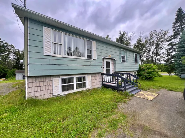5 Winter Avenue, Fort Kent, ME 04743