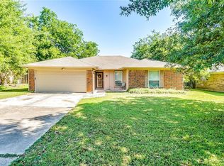 1805 High Ridge Rd, Benbrook, TX 76126
