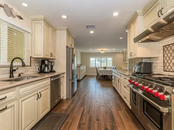 14444 S Fowler Ave, Selma, CA 93662