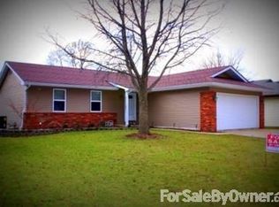 221 Westbrook Dr, Springfield, IL 62702