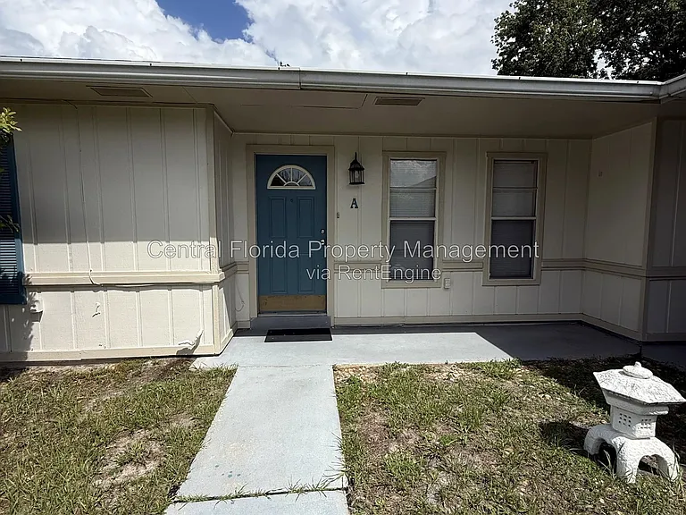 1330 W Fowler Dr #A — Photo 2