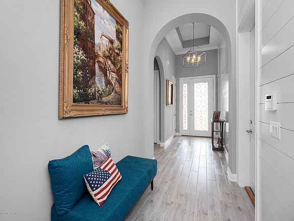 4th image of 2997 Pescara Dr