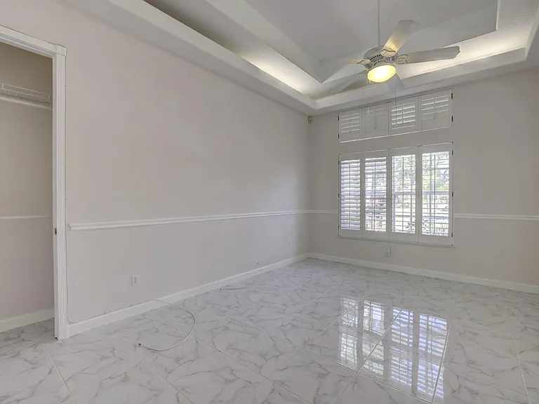 8028 Plantation Lakes Dr — Photo 9