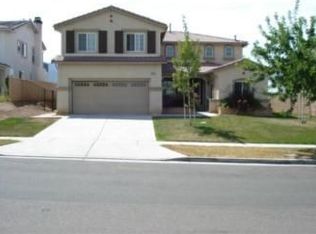 2434 S Vicentia Ave, Corona, CA 92882