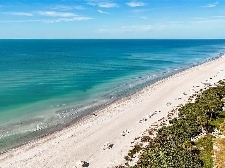 Gorgeous beachfront view