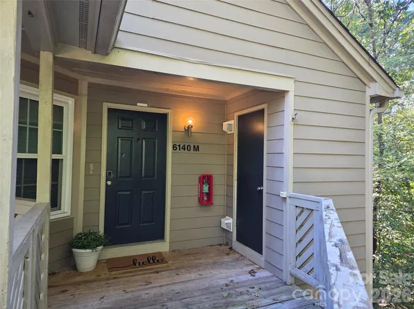6140 Gray Gate Ln APT M, Charlotte, NC 28210