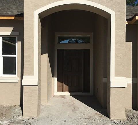 5th image of 49 Freeport Ln