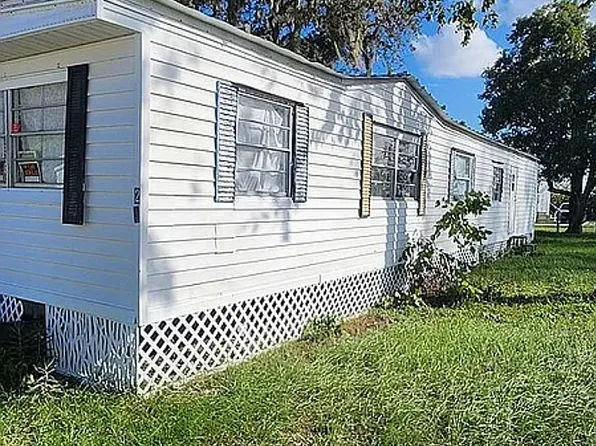 21 Joann St, Sebring, FL 33870