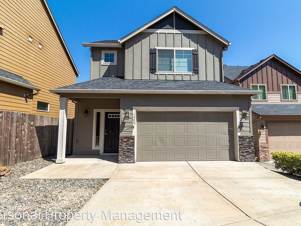 1st image of 1404 NE 71st Dr