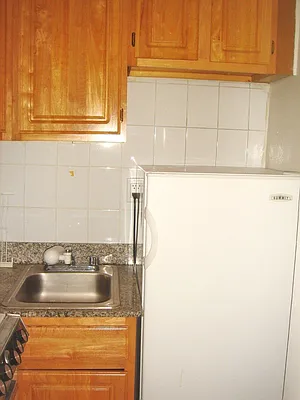 Rented by Paley Management | media 20