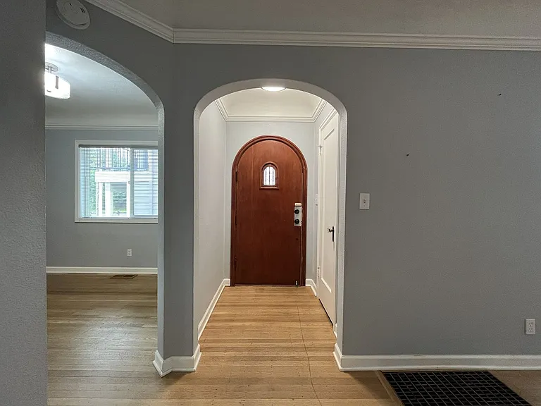 13208 NE Glisan St — Photo 5