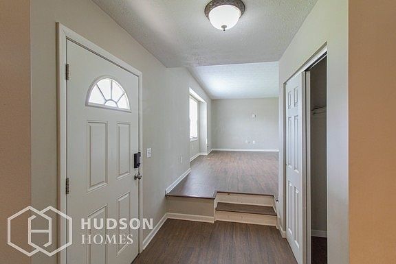 Hudson Homes Management- Entryway