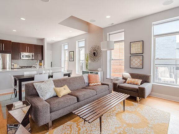 2nd image of 2228 N Hamilton Ave APT 3R