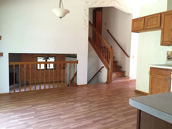 2nd image of 10835 Miller Ln