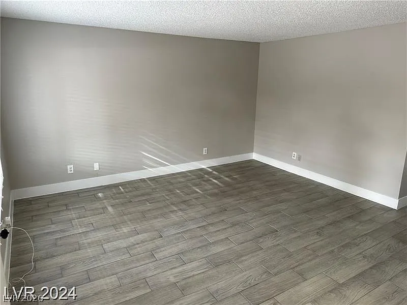 2 bed, 2.0 bath, 924 sqft, $1,650 — Photo 4