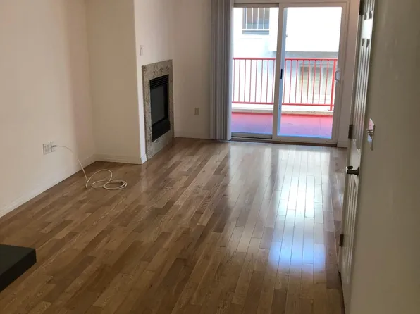 3625 Empire Dr, Los Angeles, CA 90034